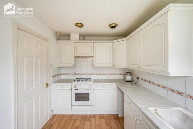 3 bed Semi-Detached for sale Image 4