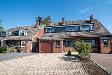 Sedgley Road, Bishops Cleeve, Cheltenham, GL52