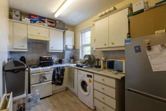 1 bed Flat for sale Image 6
