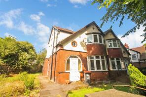 50, The Turnways, Headingley, Leeds LS6 3DU