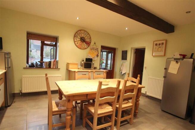 Stylish Dining Kitch