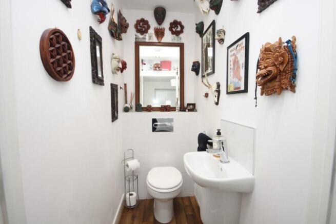 Cloakroom / WC