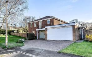38, Grasmere, Trowbridge BA14 7LL