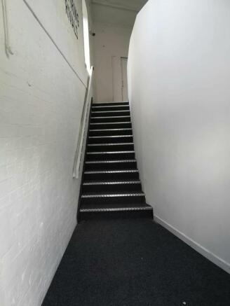 Pic 4  Entrance .jpg