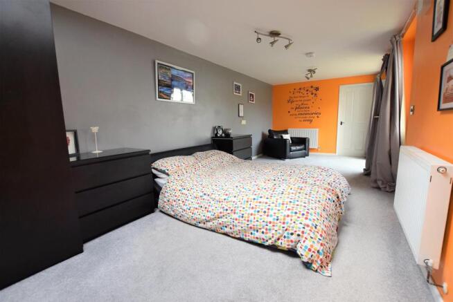 Ground Floor Bedroom / Annex