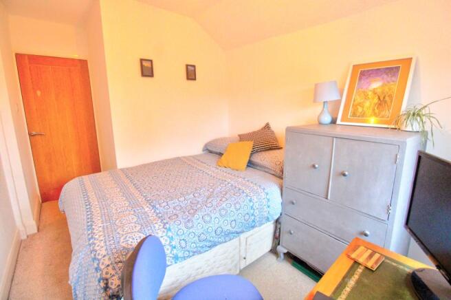 BEDROOM 3 R