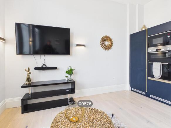 Kitchen/Living area