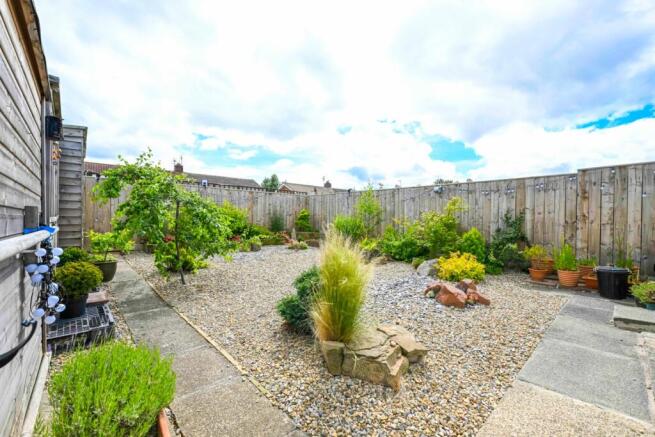 2 bed Semi-Detached Bungalow for sale Image 7