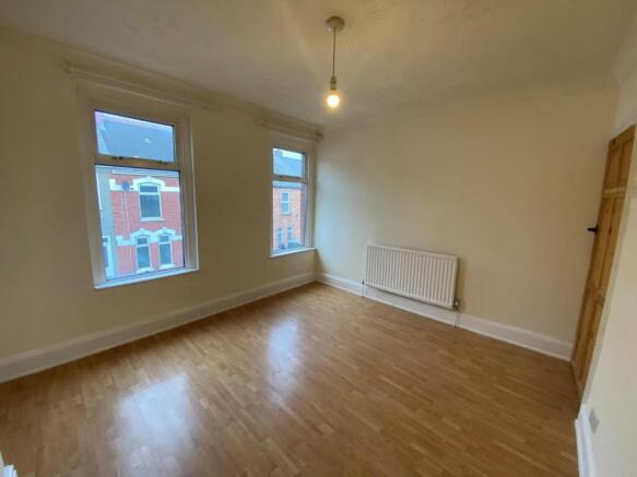 15 Bell Street - bedroom one.jpg