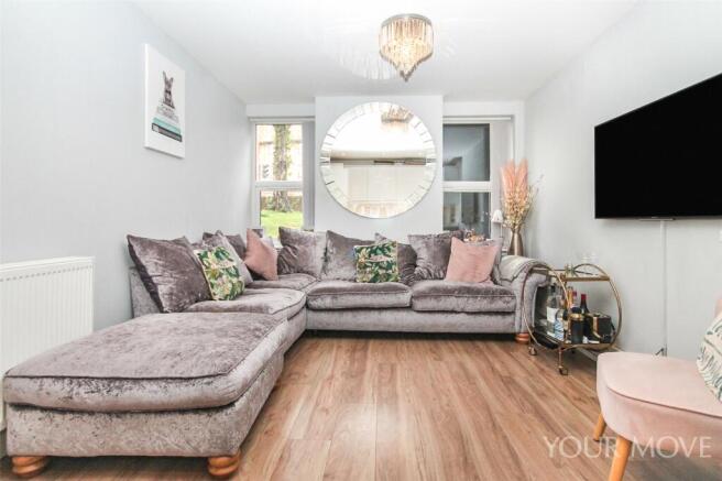 Kitchen/Lounge