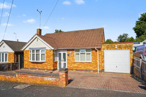 Thornby Drive, Northampton, NN2 8HA