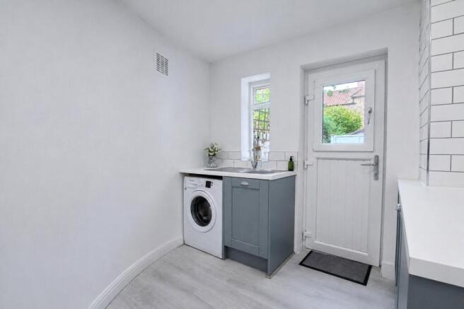2 bed Terraced for sale Image 6