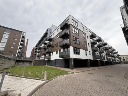 Advent 1, Isaac Way, Manchester