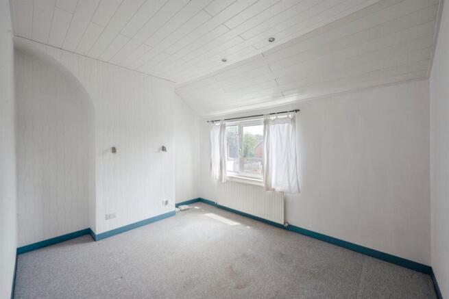 2 bed Terraced for sale Image 8