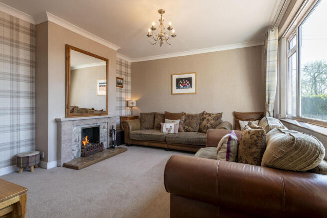 4 bed Detached for sale Image 5