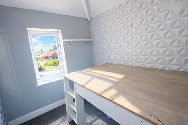 3 bed Semi-Detached for sale Image 9