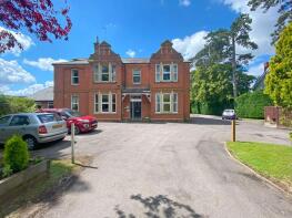 21, 174 Hucclecote Lodge, Hucclecote Road, Hucclecote, Gloucester GL3 3SH
