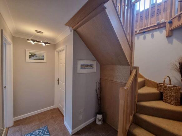 Central turning staircase