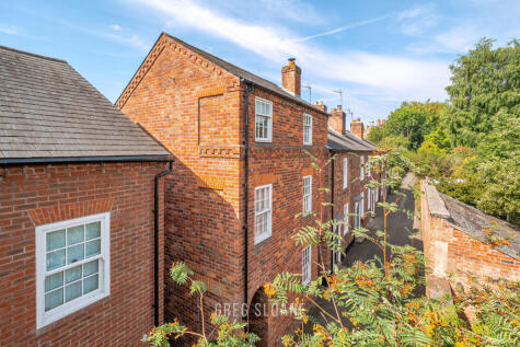 Hermitage Walk, Mountfields, Shrewsbury, SY3