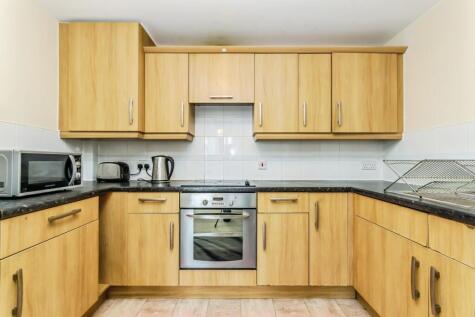 London Road, Croydon, CR0