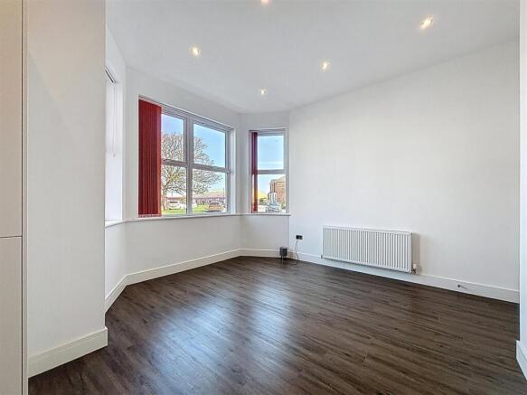 1 bed Apartment for sale Image 5