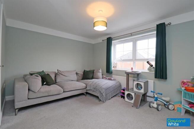 4 bed Terraced for sale Image 9