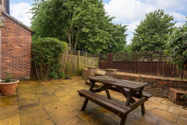 3 bed Terraced for sale Image 6