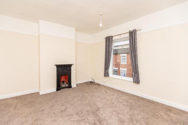 3 bed Terraced for sale Image 8