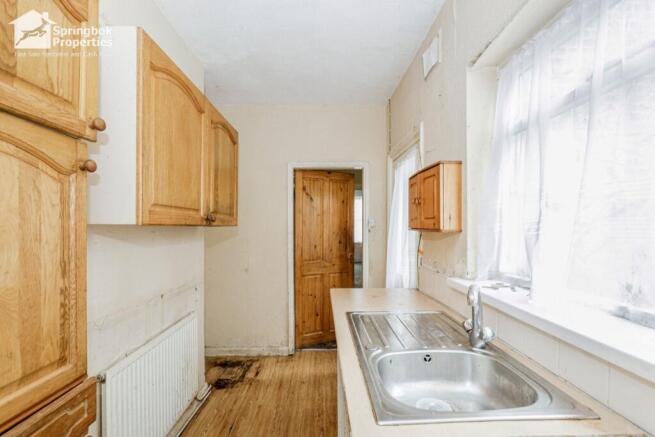2 bed Terraced for sale Image 8