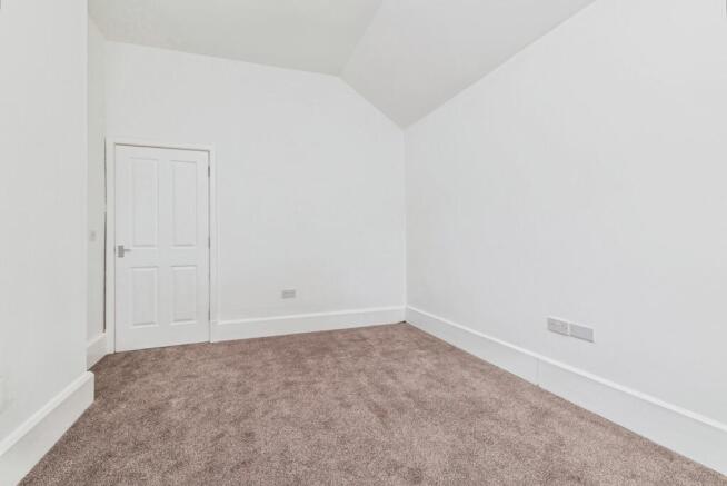 3 bed Terraced for sale Image 10