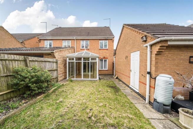 Campbell Close, Towcester, NN12 photo 4