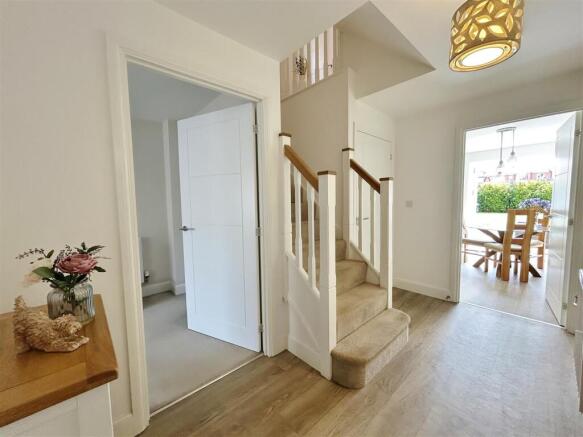 3 bed Detached for sale Image 7