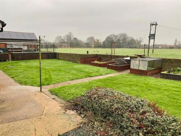 Rear Garden & Field Aspect