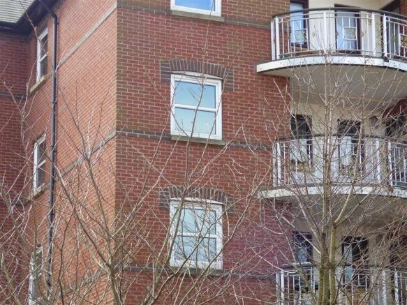 Melrose Apartments: