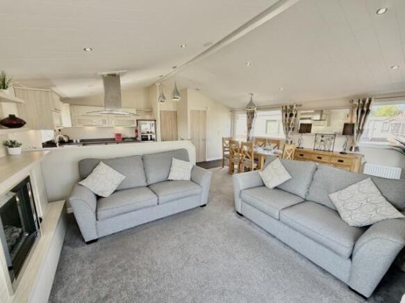 Willerby Boston, Venture Caravan Park, Langridge Way, Morecambe, Lancashire, LA4 4TQ photo 5