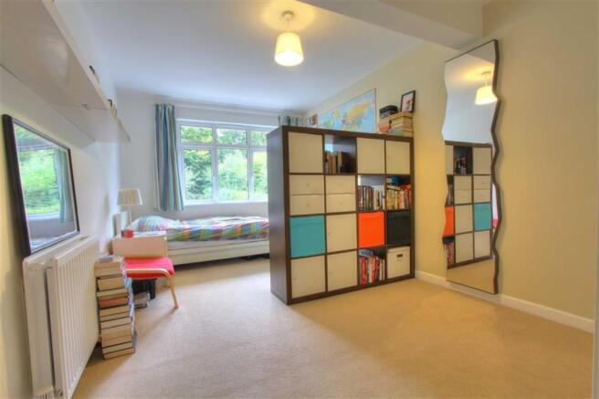 Bedroom 2: