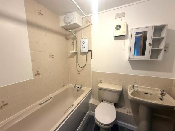 Bathroom.jpg