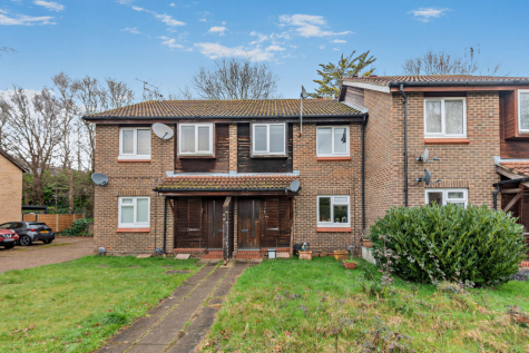 The Nightingales, Newbury, Berkshire, RG14