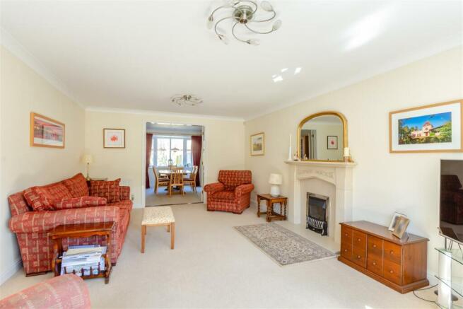 8547986-interior06.jpg