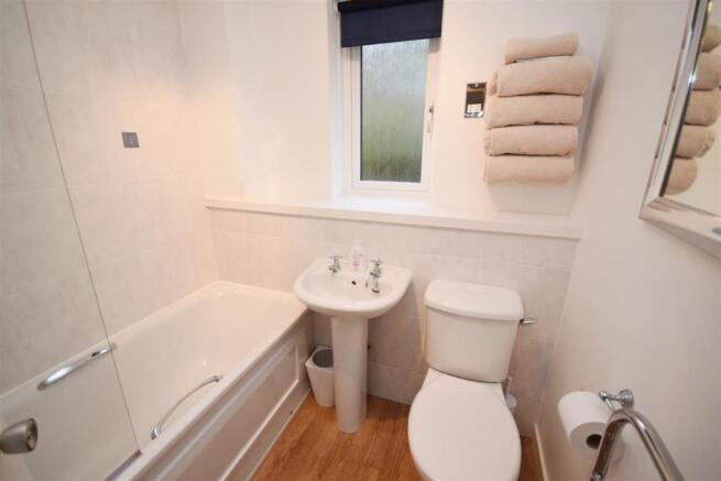 Bathroom.JPG