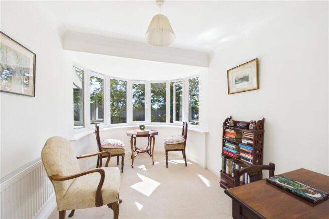 Hunters Way, Spencers Wood, Reading, Berkshire, RG7 photo 4