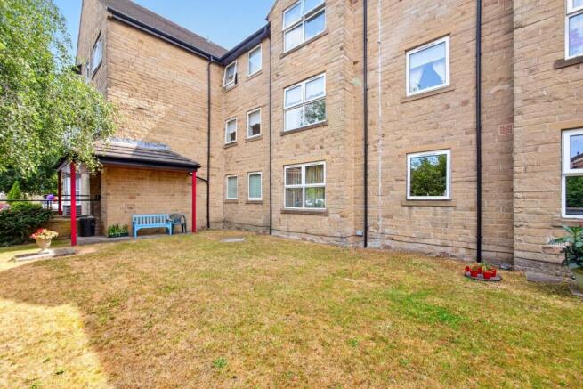 2 bed Apartment for sale Image 12