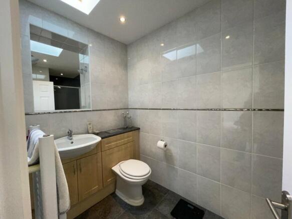 Ensuite to Bedroom T