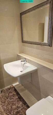 2 bed Apartment to rent Image 6