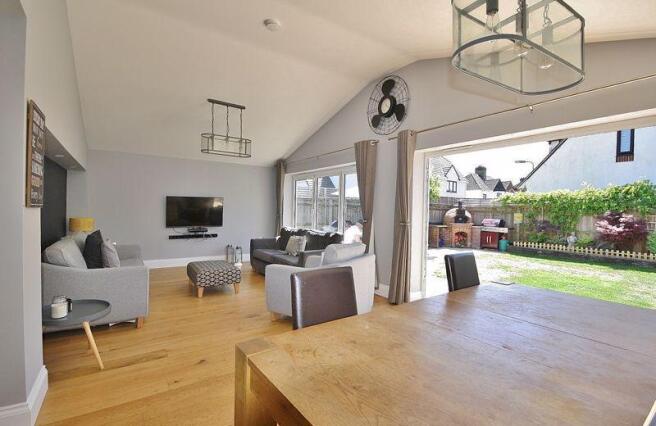 Living/Dining ...