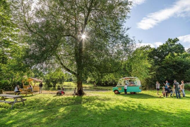2 bed Caravan for sale Image 11