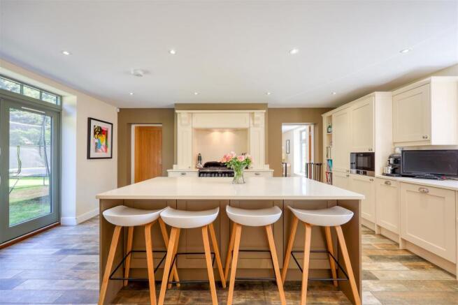 Kitchen/Breakfast Room