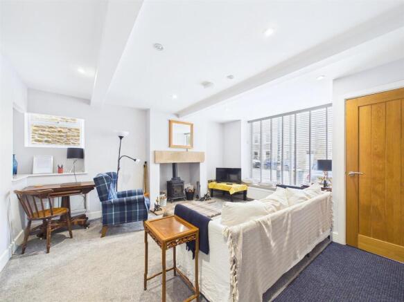 3 bed Terraced for sale Image 5