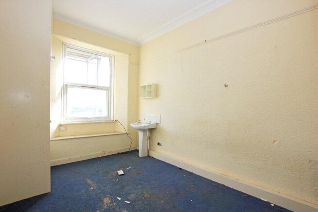 6 bed Terraced for sale Image 9