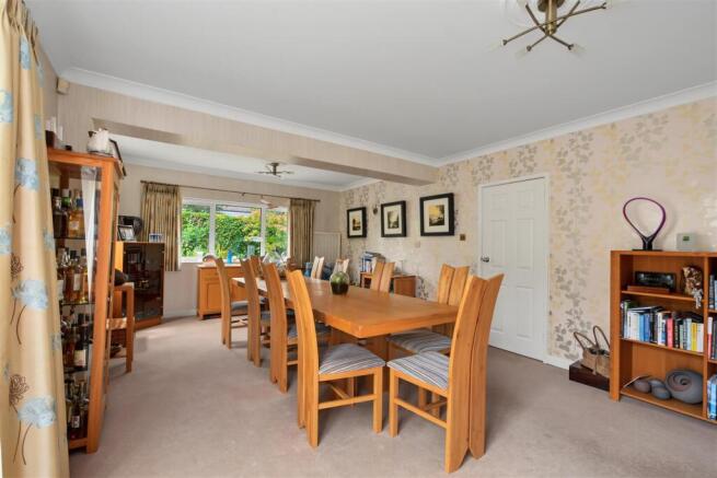 Dining Room_3.jpeg